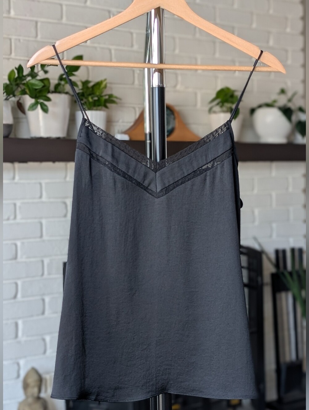 Mango Black Lace-Trim V-Neck Cami Size Small - In New Condition